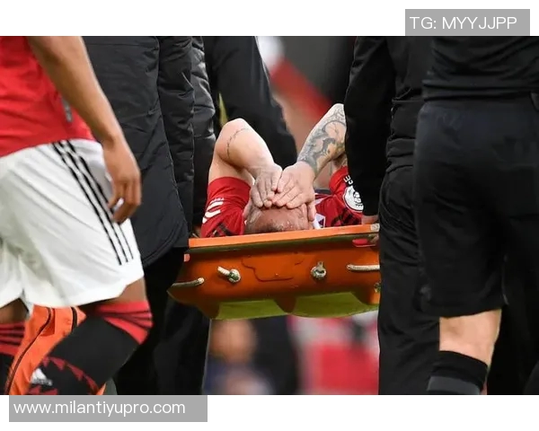 曼联不愿一月出售梅努不勒斯积极推动转会事宜