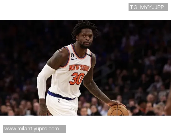 兰德尔赛季新高14助攻助力球队轻松取胜另有17分5板正负值高达28