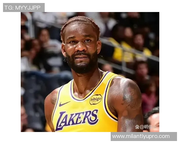 凯尔登约翰逊表现惊艳12投9中三分球命中率高效砍下25分7篮板